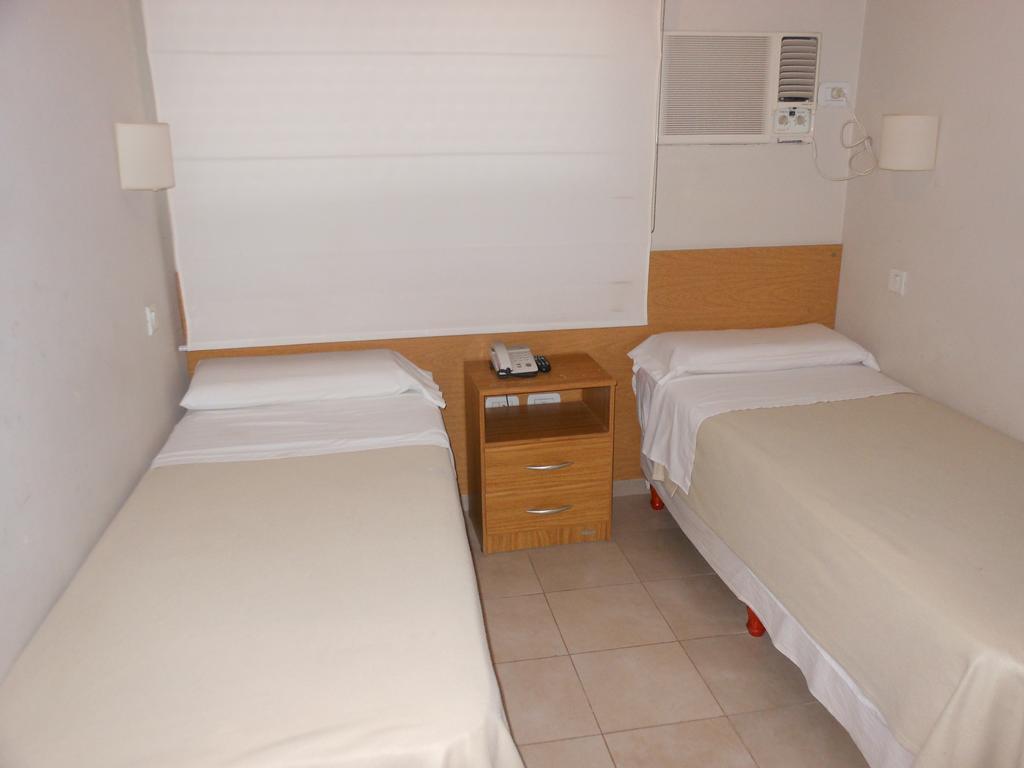 Hotel Diamante Resistencia Esterno foto